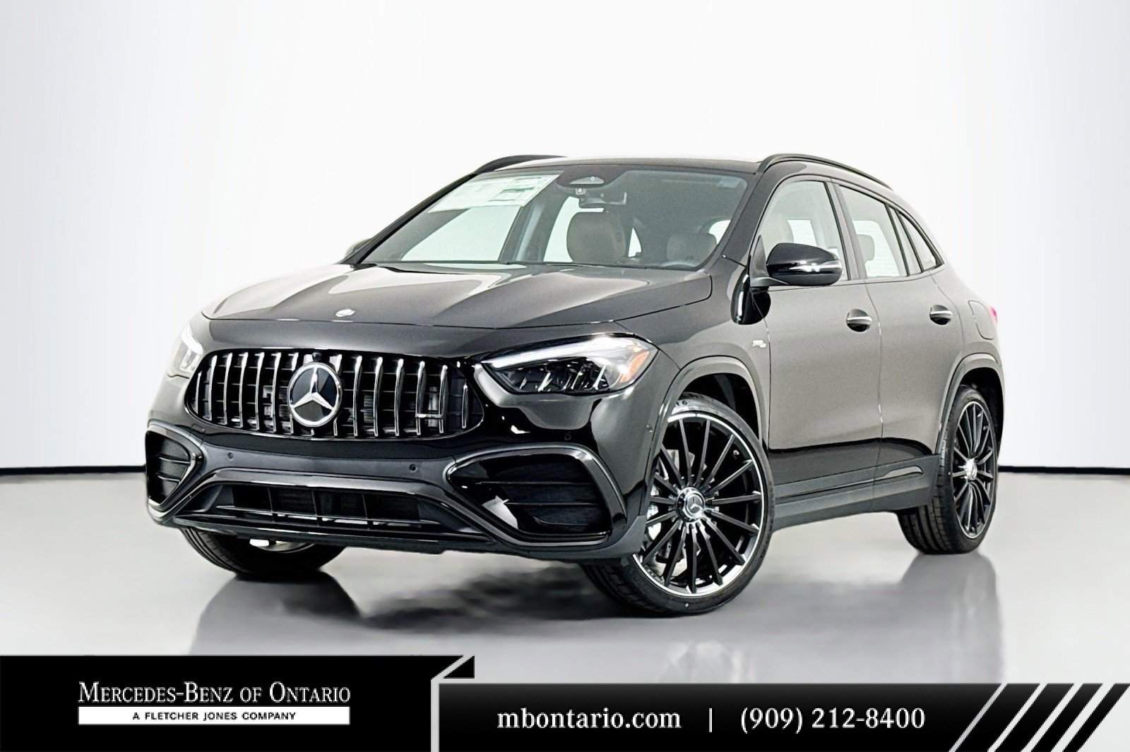 New 2025 Mercedes-Benz GLA 35 AMG 4MATIC image 1