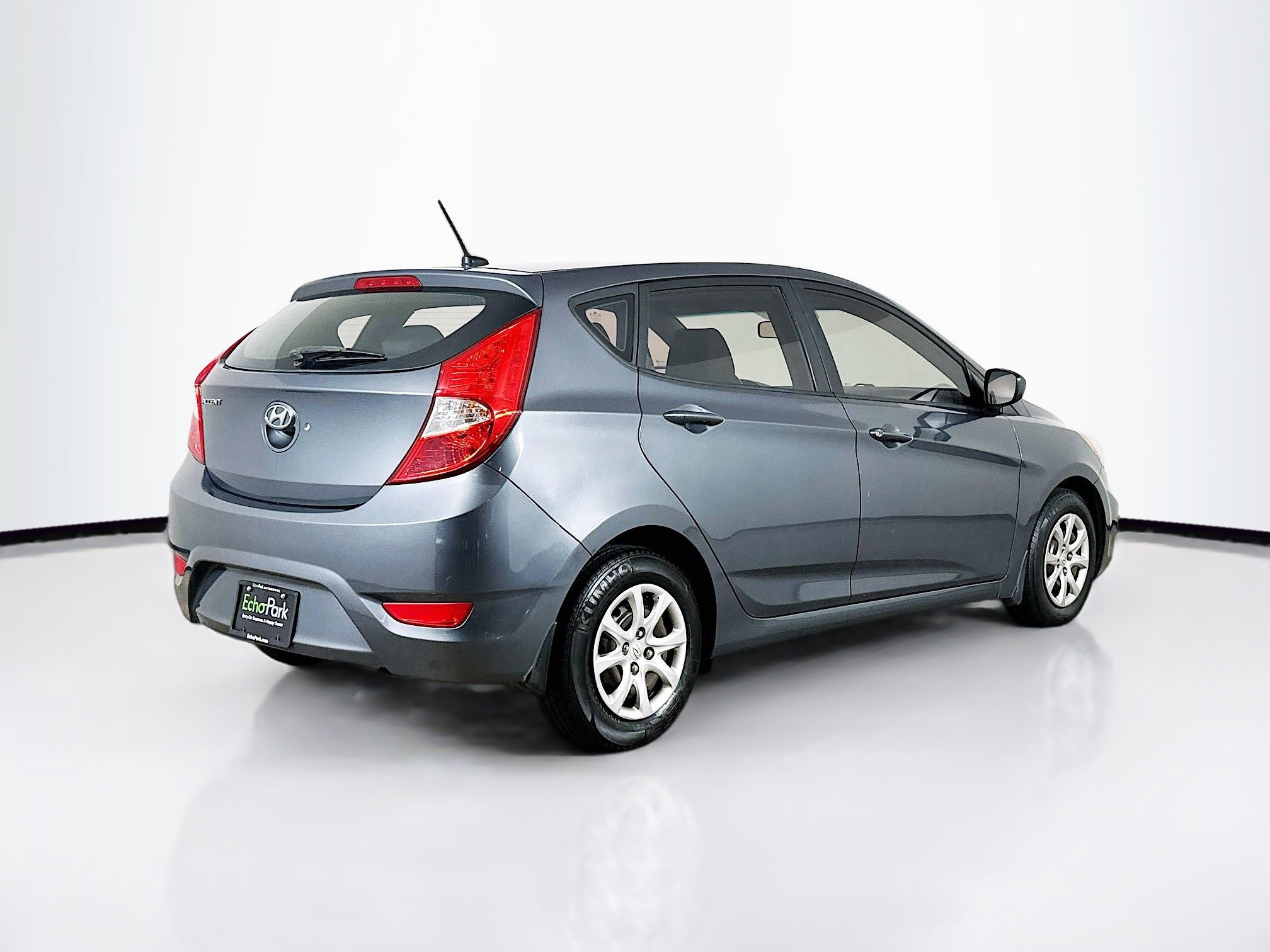 Used 2013 Hyundai Accent GS image 9