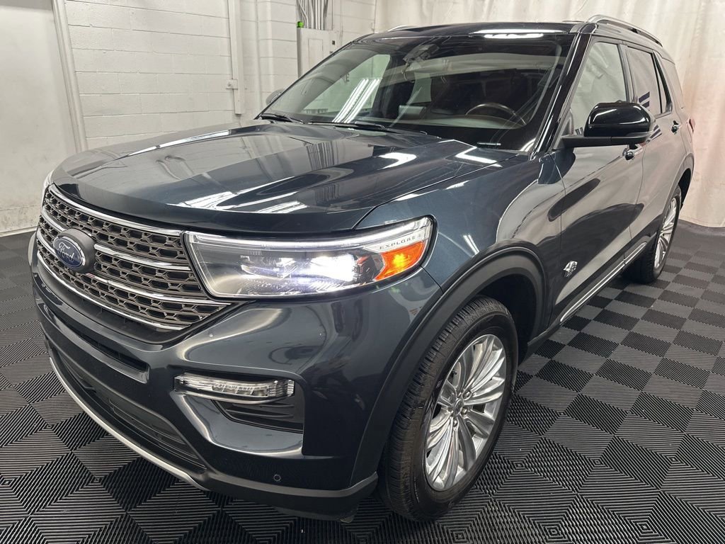 Used 2023 Ford Explorer King Ranch w/ Technology Package AWD/4WD image 4