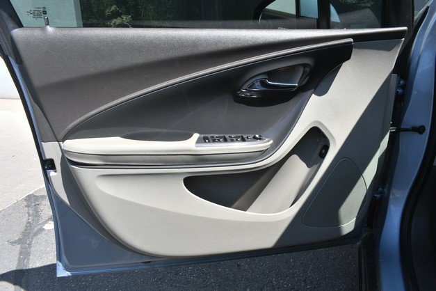 Used 2013 Chevrolet Volt FWD image 13