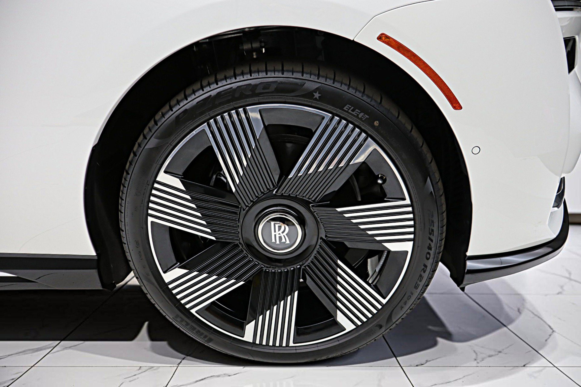 Used 2026 Rolls-Royce Spectre AWD/4WD image 44