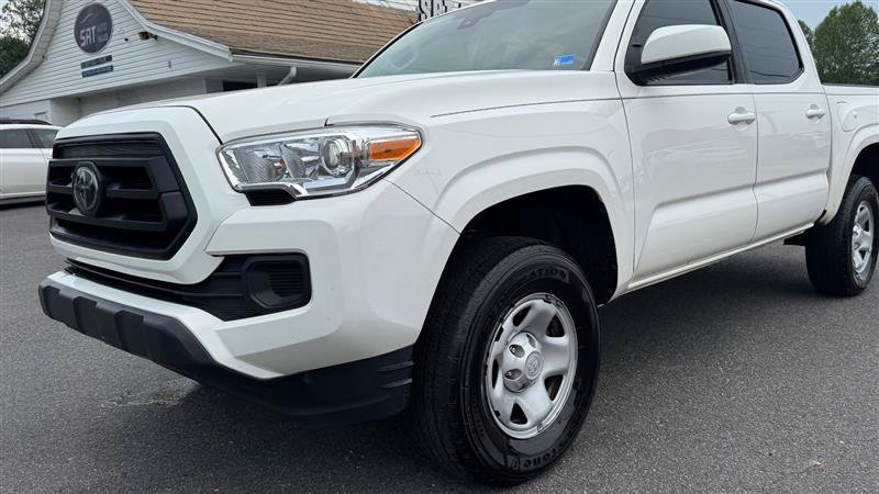 Used 2022 Toyota Tacoma SR w/ SR Convenience Package RWD image 14