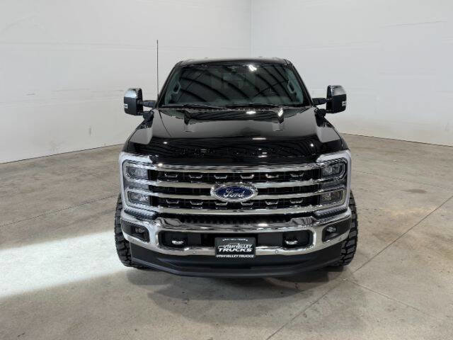 Used 2023 Ford F250 Lariat w/ Tow Technology Package image 4