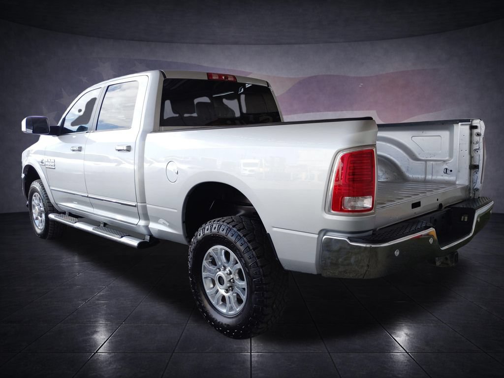 Used 2018 RAM 2500 Laramie w/ Convenience Group AWD/4WD image 3