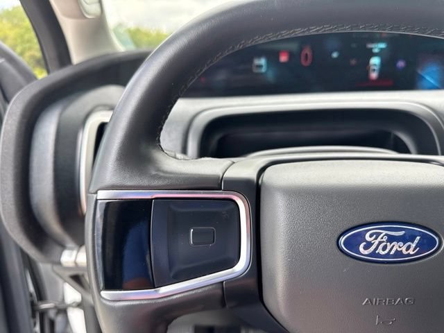 Used 2025 Ford Expedition Max Active AWD/4WD image 12