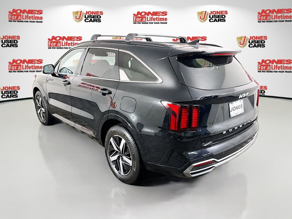 Used 2022 Kia Sorento S image 2