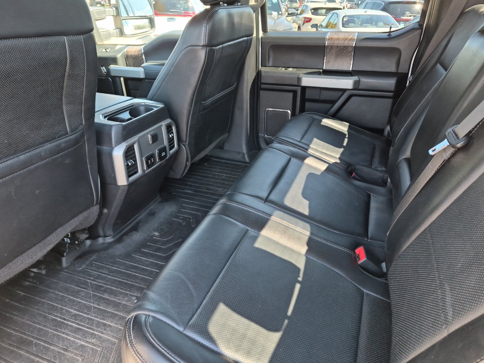 Used 2019 Ford F250 Lariat w/ Lariat Value Package AWD/4WD image 11