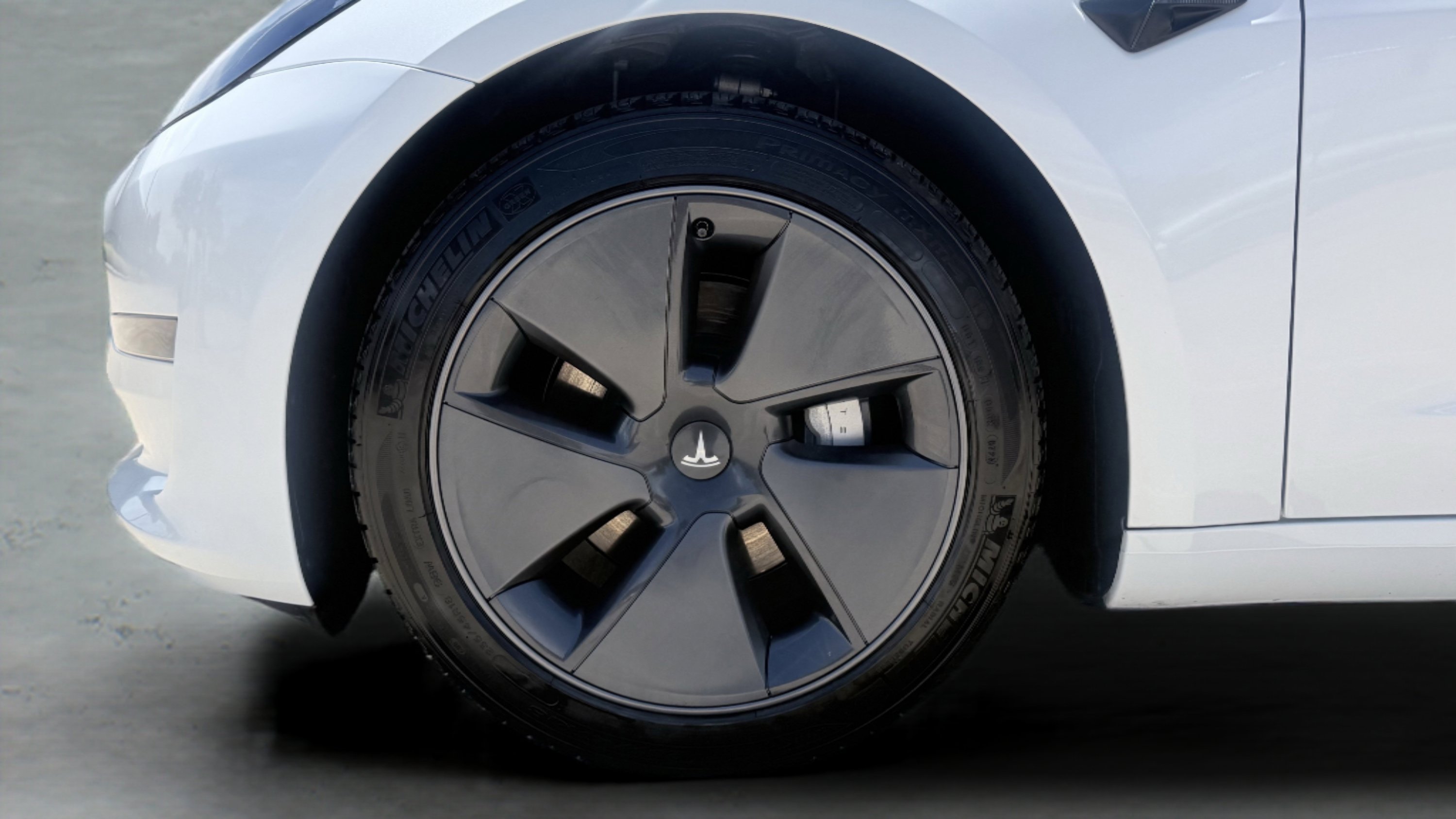 Used 2023 Tesla Model 3 Standard Range RWD image 15