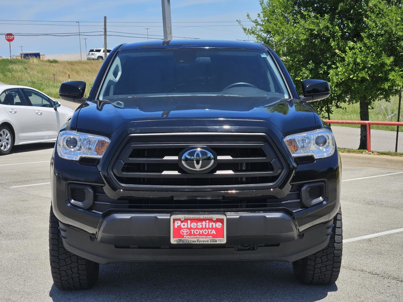 Used 2023 Toyota Tacoma SR AWD/4WD image 2