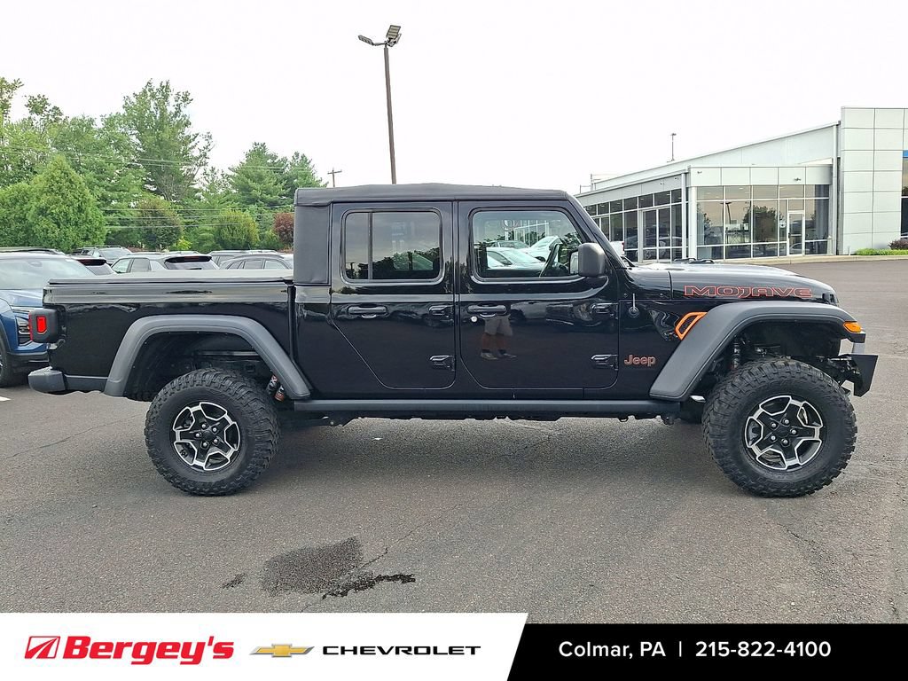 Used 2023 Jeep Gladiator Mojave w/ Cold Weather Group AWD/4WD image 6