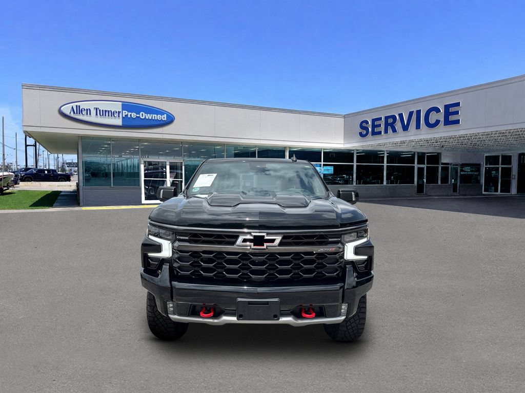 Used 2023 Chevrolet Silverado 1500 ZR2 w/ Technology Package AWD/4WD image 2