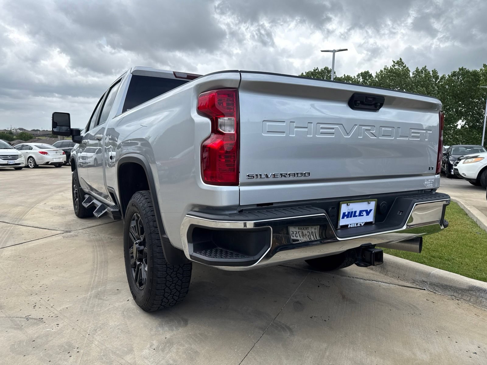 Used 2023 Chevrolet Silverado 2500 LT w/ Convenience Package AWD/4WD image 6