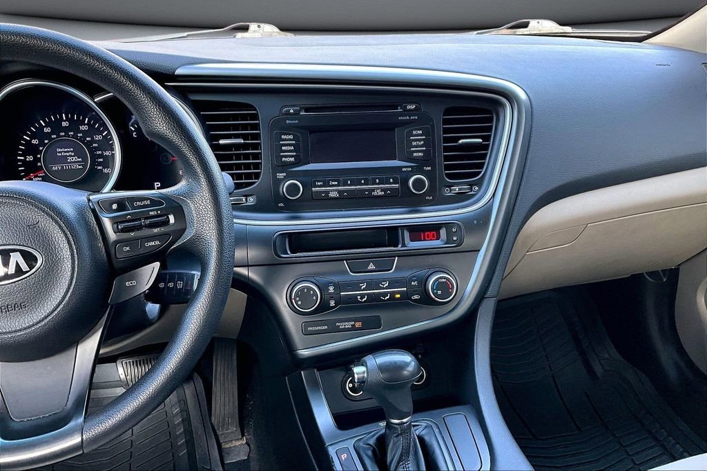 Used 2015 Kia Optima LX image 9