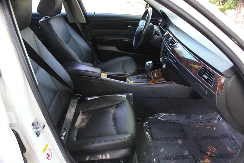 Used 2007 BMW 328i Sedan RWD image 17