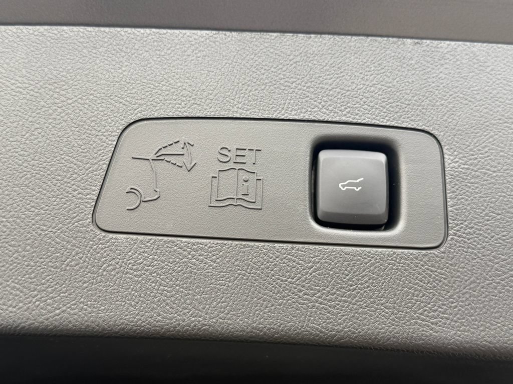 New 2026 Lincoln Corsair Premiere AWD/4WD image 10