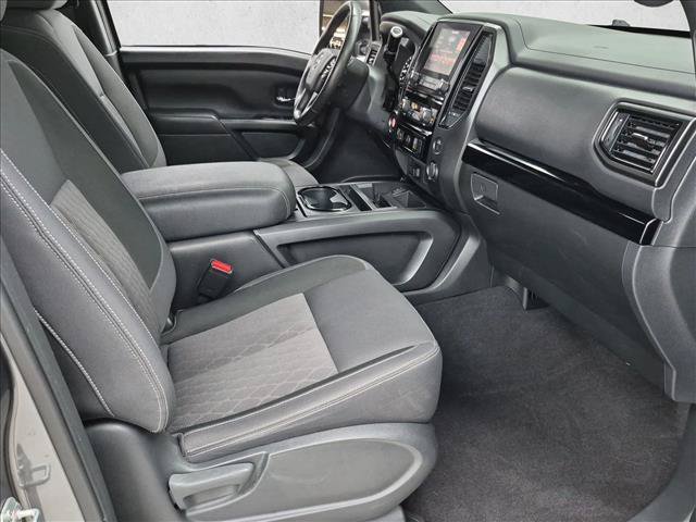 Used 2023 Nissan Titan SV w/ SV Convenience Package RWD image 21