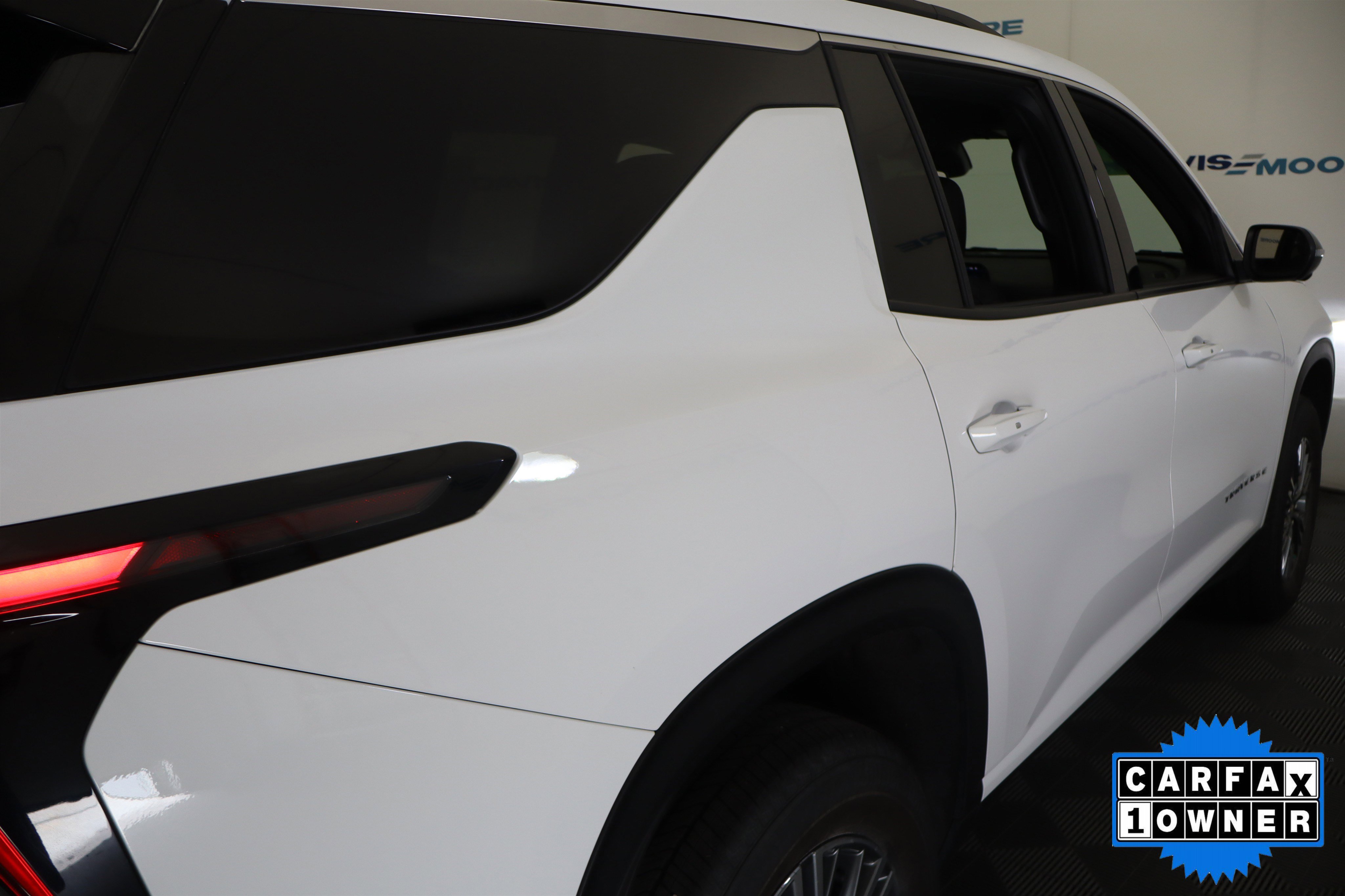 Used 2024 Chevrolet Traverse LT FWD image 7