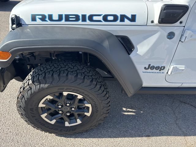 New 2025 Jeep Wrangler Unlimited Rubicon 4xe w/ Technology Group AWD/4WD image 8