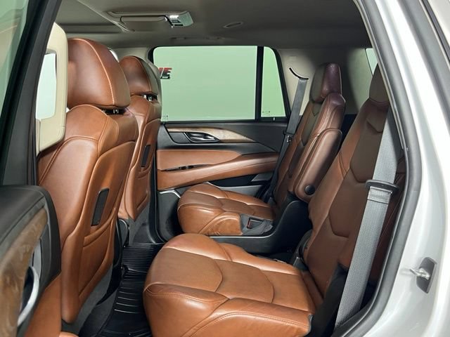 Used 2018 Cadillac Escalade Luxury AWD/4WD image 28