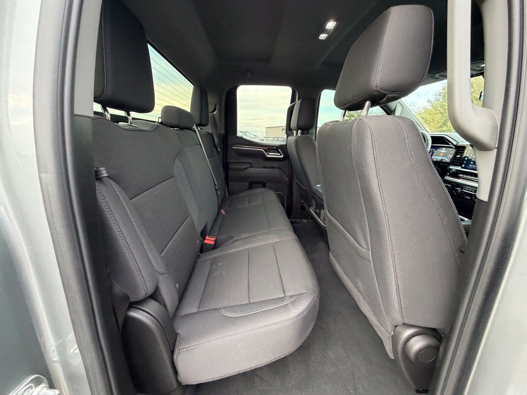 Used 2025 Chevrolet Silverado 1500 LT AWD/4WD image 12