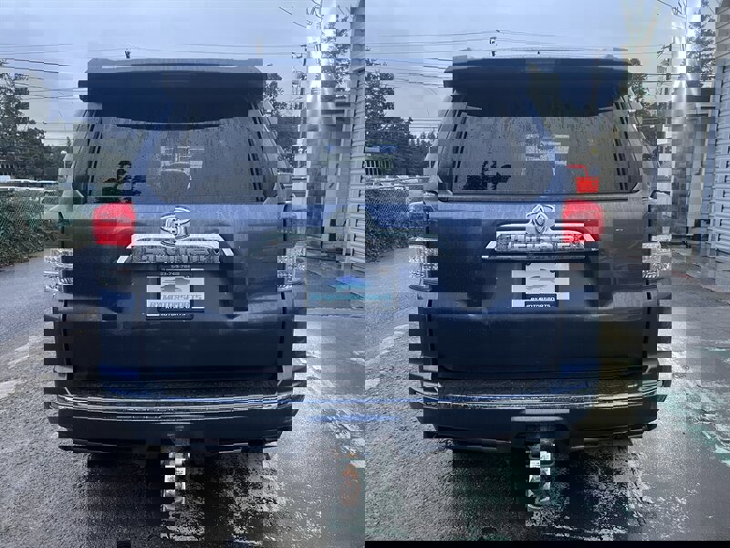 Used 2011 Toyota 4Runner Limited image 4