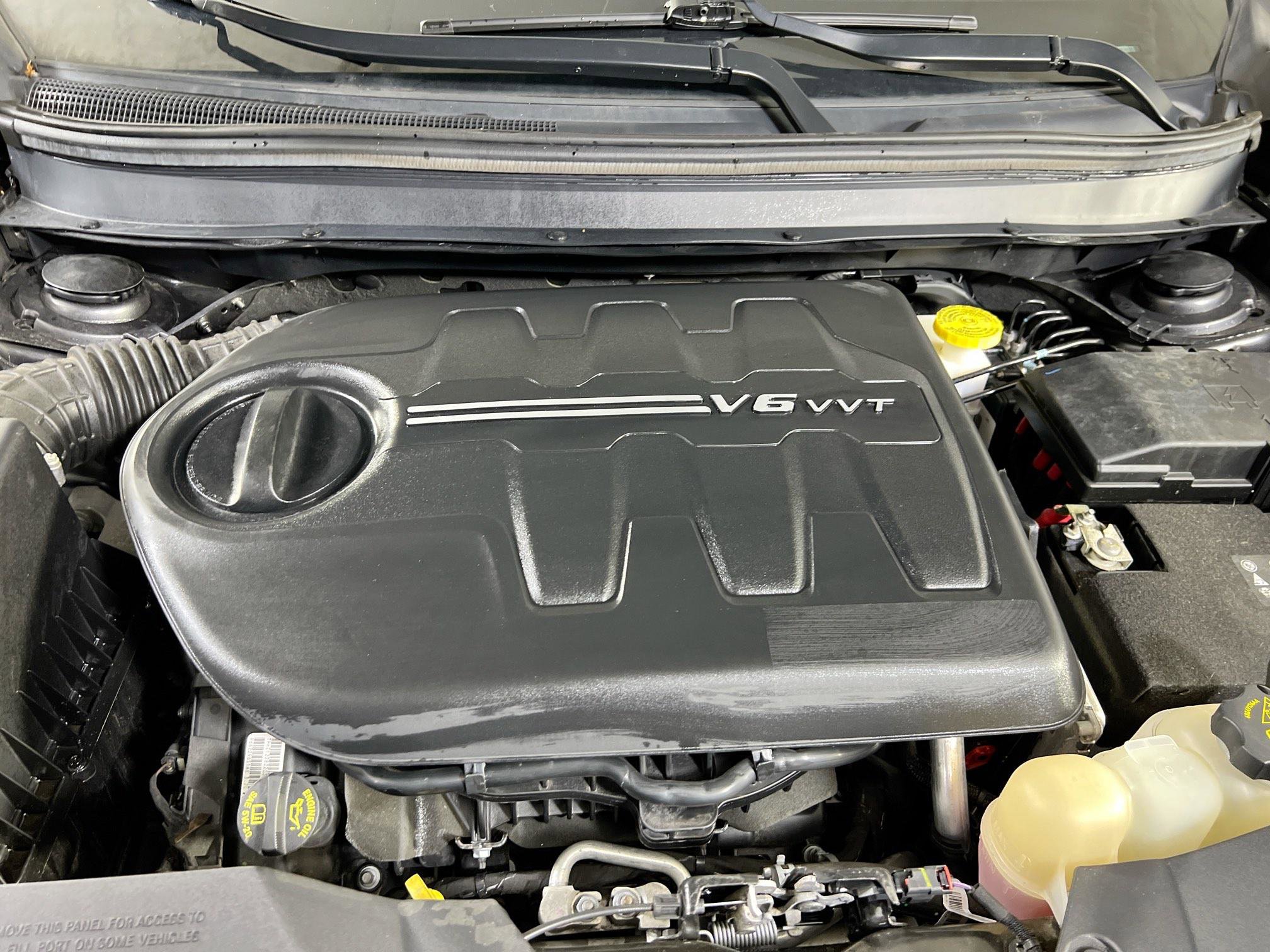 Used 2022 Jeep Cherokee Limited AWD/4WD image 29