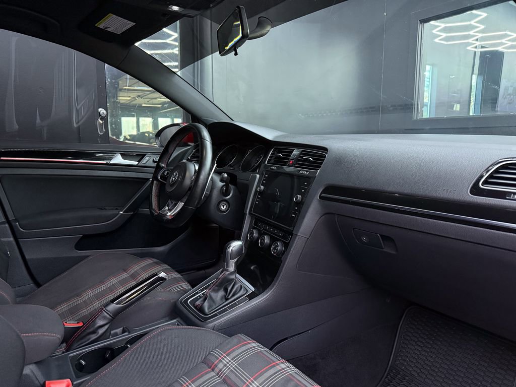 Used 2015 Volkswagen GTI S FWD image 24
