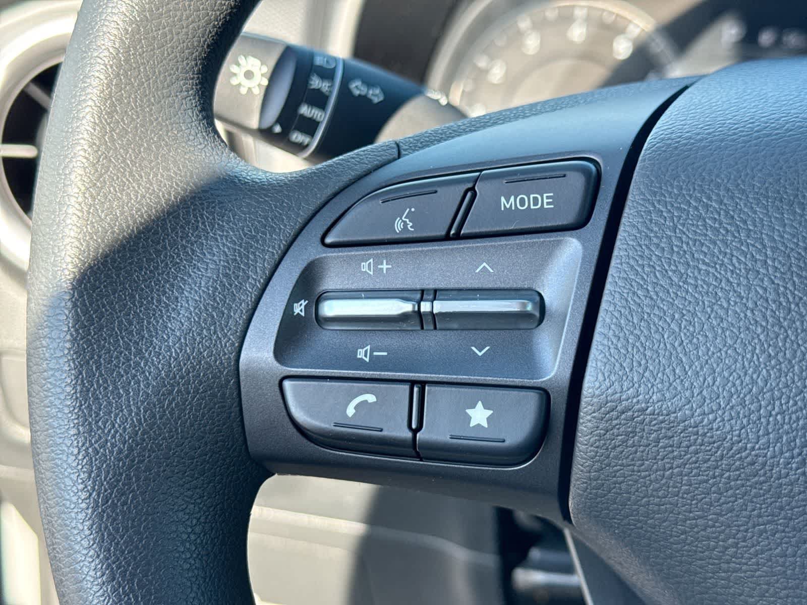 Used 2022 Hyundai Kona SEL FWD image 30