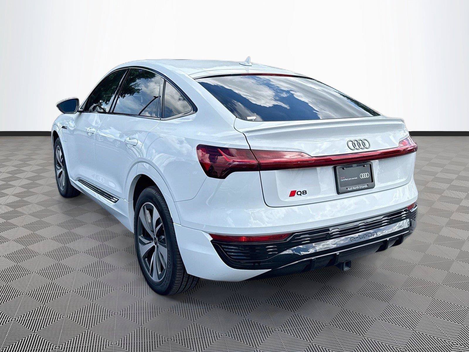Certified 2024 Audi Q8 e-tron Premium AWD/4WD image 4