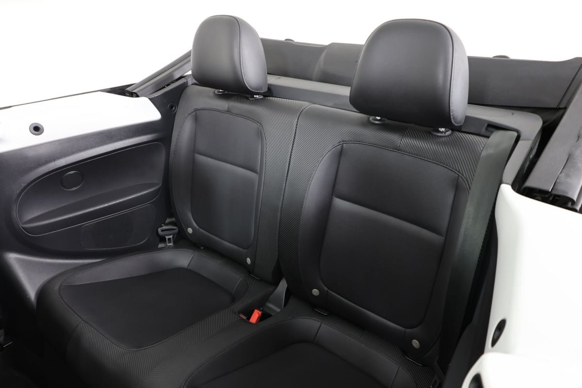 Used 2019 Volkswagen Beetle 2.0T SE FWD image 10