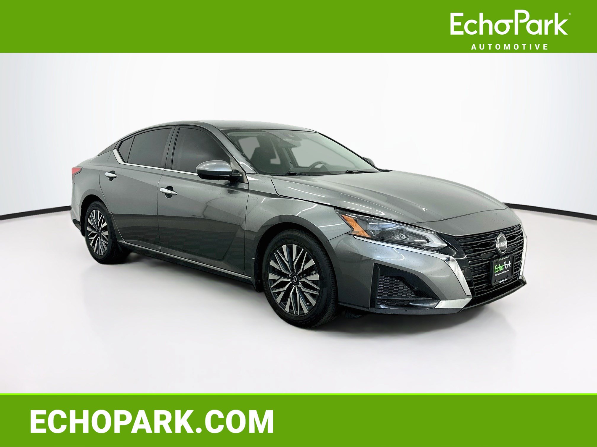 Used 2023 Nissan Altima 2.5 SV FWD image 1