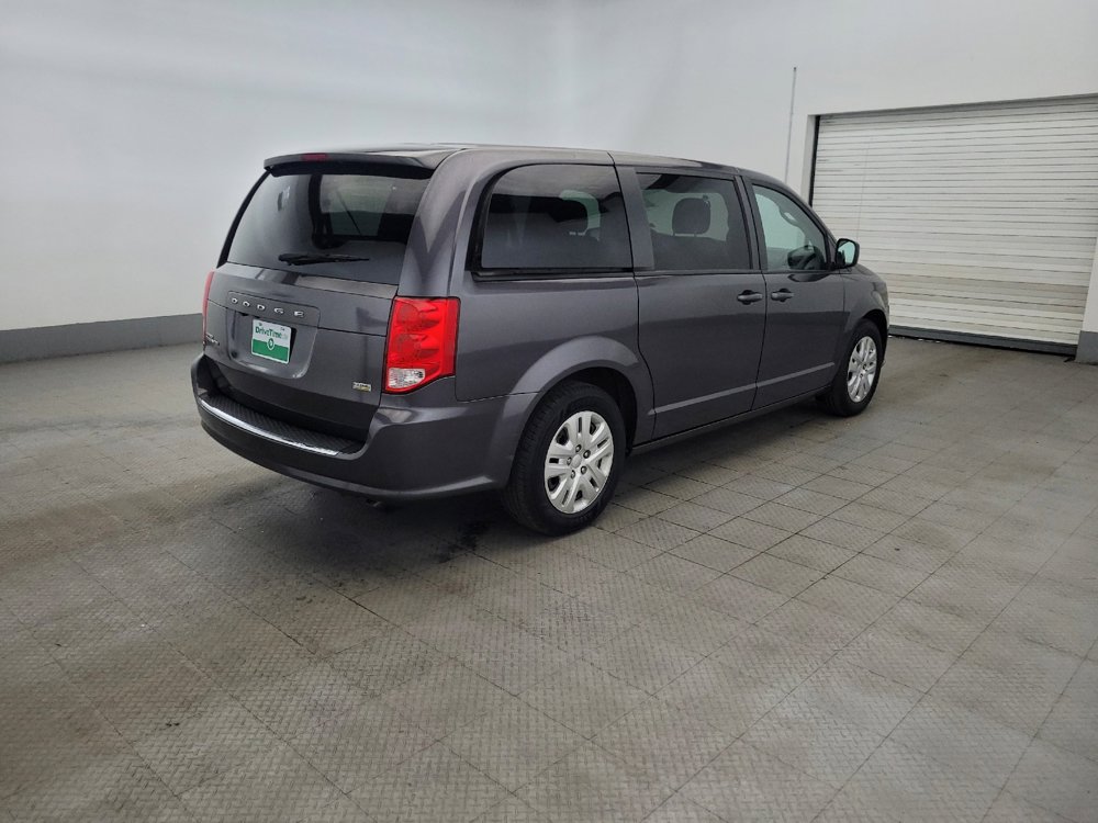Used 2018 Dodge Grand Caravan SE image 9