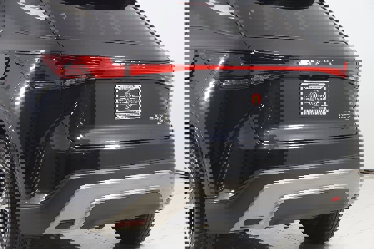 Used 2023 Lexus RX 350 Premium image 25