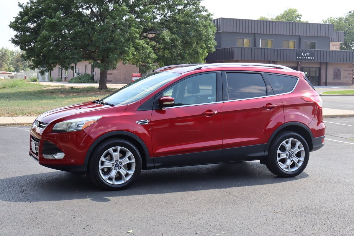 Used 2016 Ford Escape Titanium w/ Equipment Group 301A AWD/4WD image 10