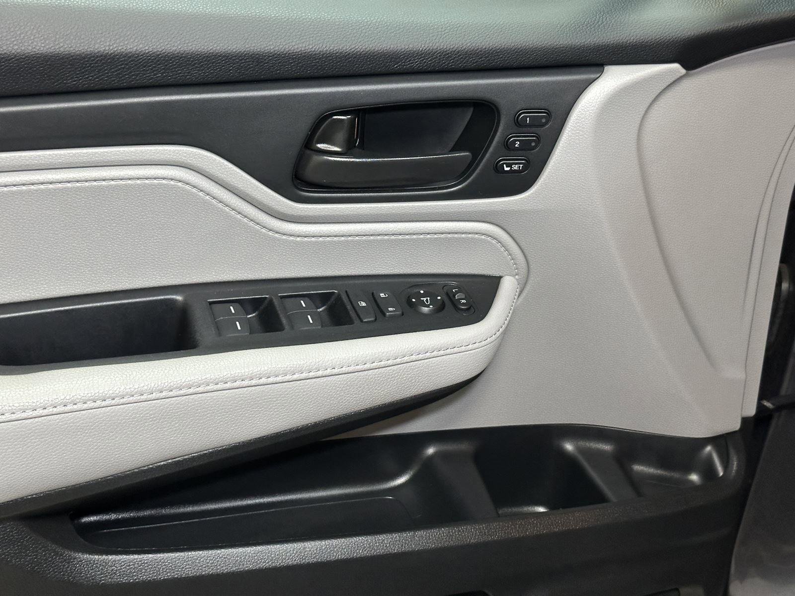 Certified 2023 Honda Odyssey EX-L image 21