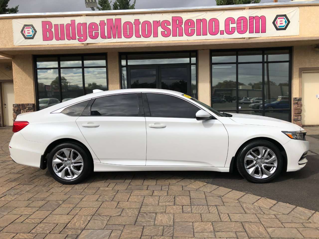 Used 2019 Honda Accord LX image 1