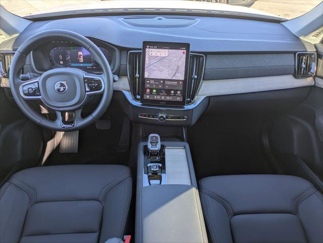 Used 2025 Volvo XC90 B6 Plus w/ Protection Package Premier image 25