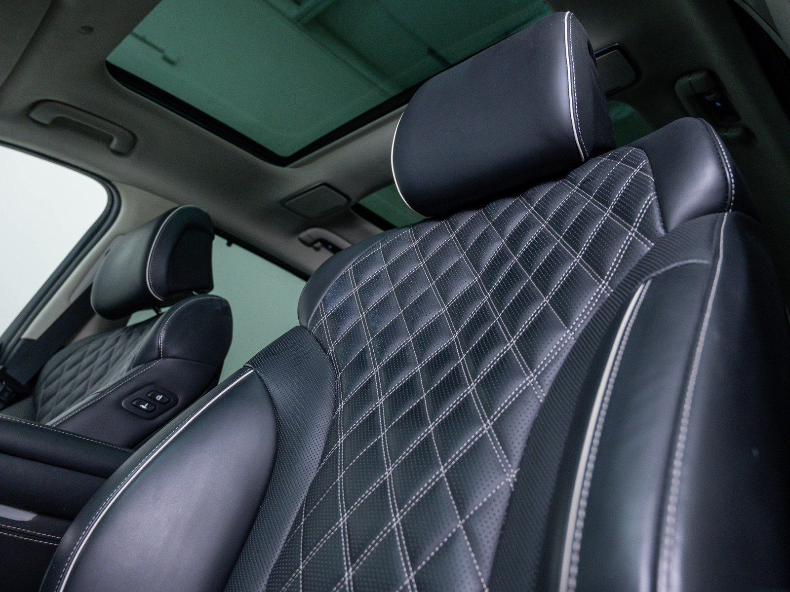 Used 2024 Genesis GV80 3.5T w/ Prestige Matte Package image 20