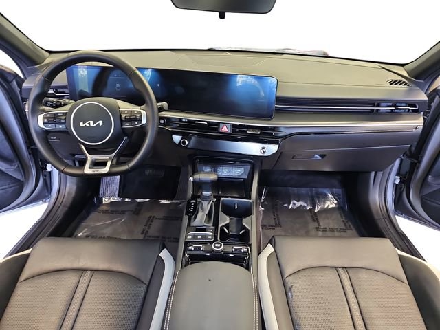 Used 2025 Kia K5 GT-Line w/ GT-Line Premium Package image 9