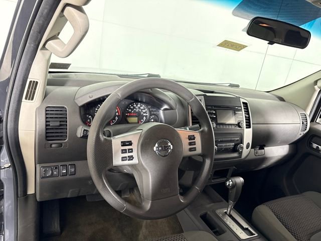 Used 2013 Nissan Frontier SV image 28
