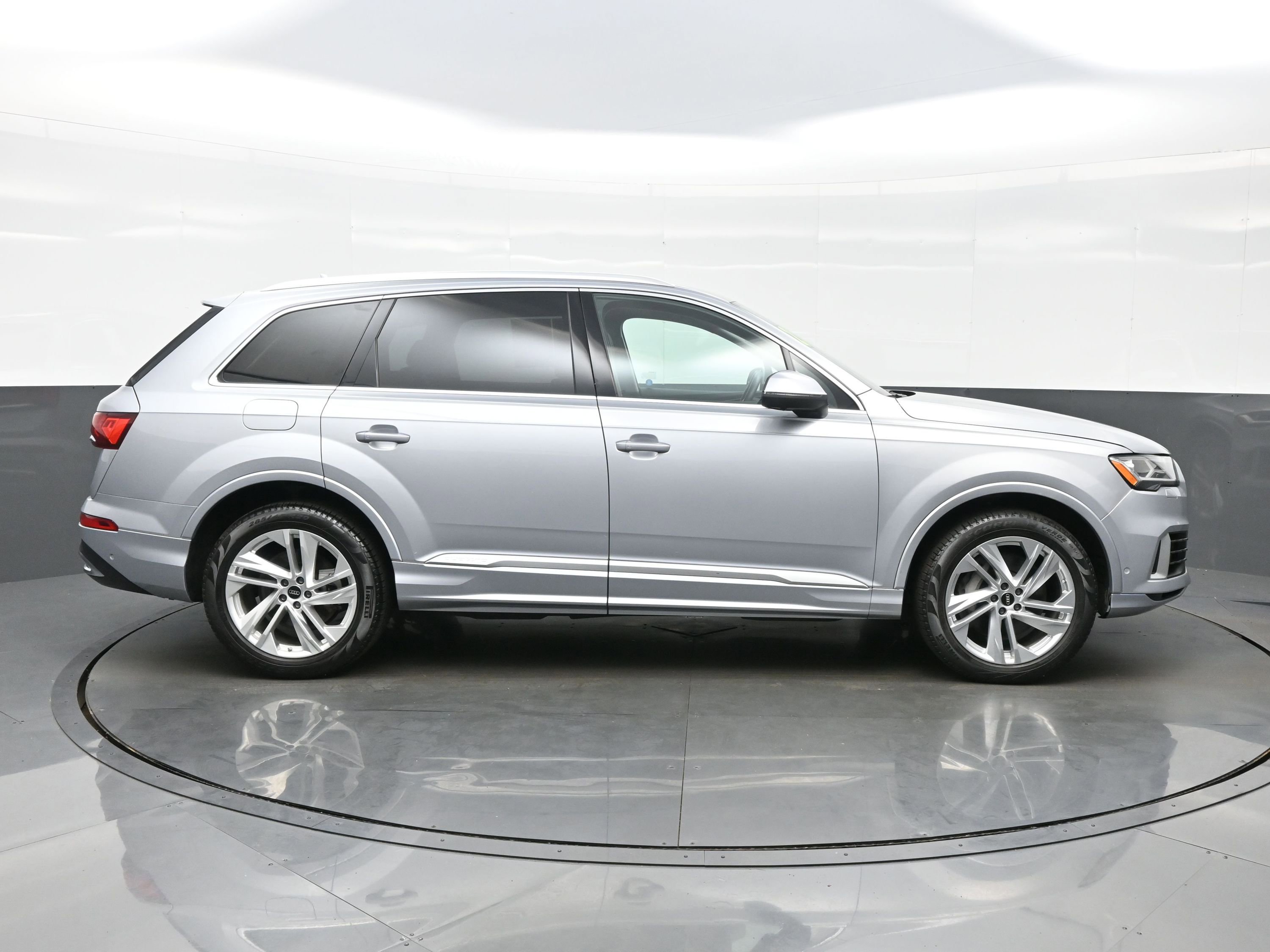 Used 2022 Audi Q7 3.0T Premium Plus image 7