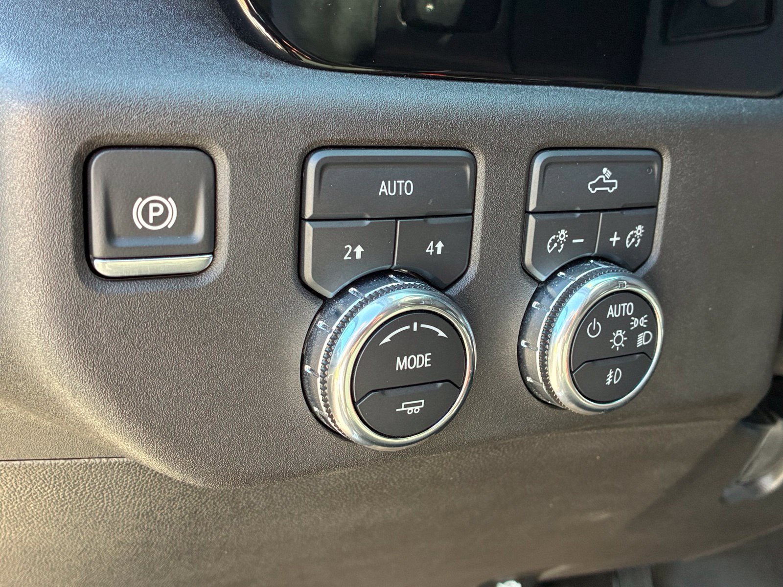 Used 2024 GMC Sierra 1500 Elevation AWD/4WD image 19