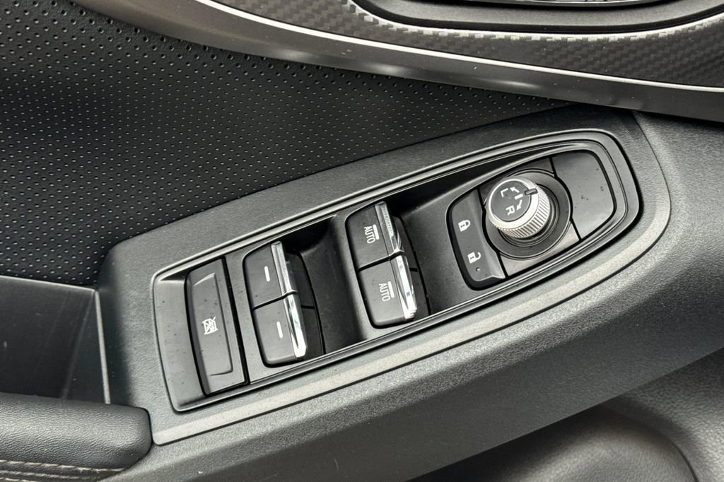 Used 2023 Subaru Impreza 2.0i Limited w/ Popular Package #3 image 12