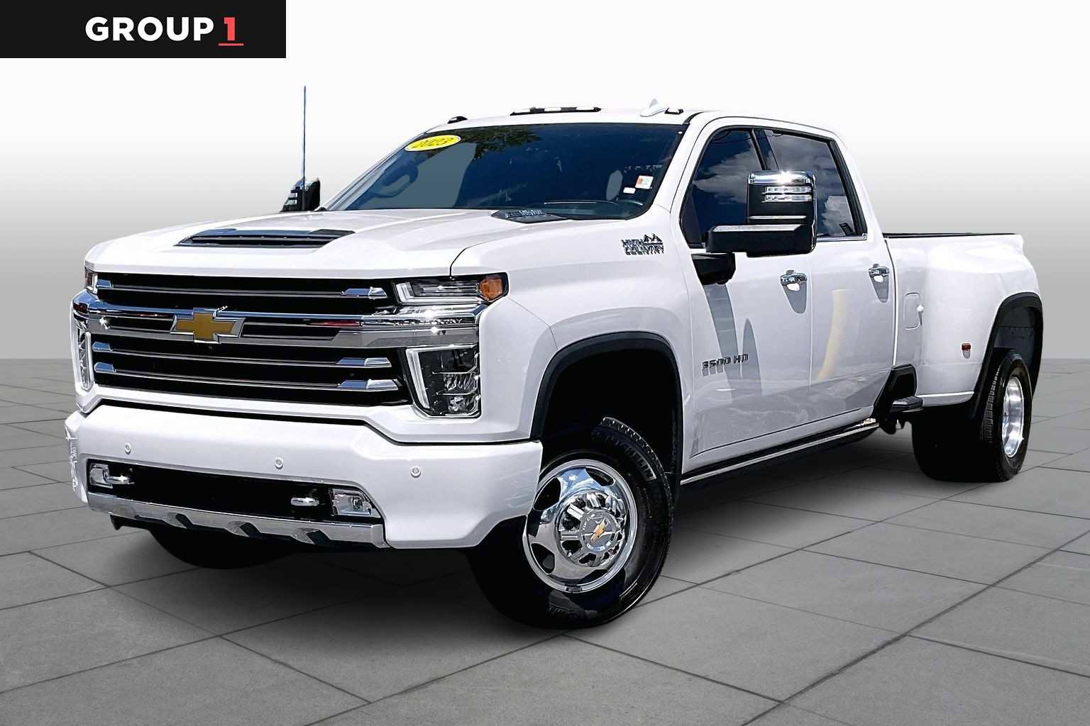 Used 2023 Chevrolet Silverado 3500 High Country image 1
