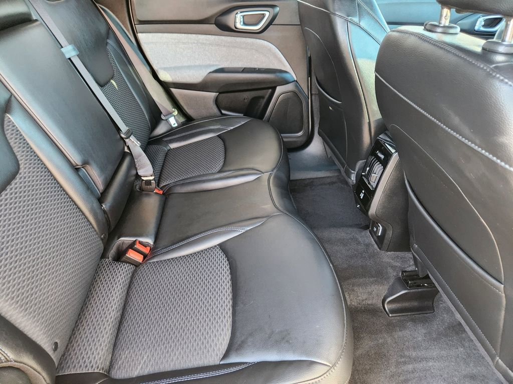 Used 2023 Jeep Compass Latitude w/ Convenience Group image 20