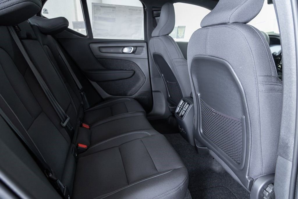 New 2025 Volvo EX40 Core w/ Climate Package image 15