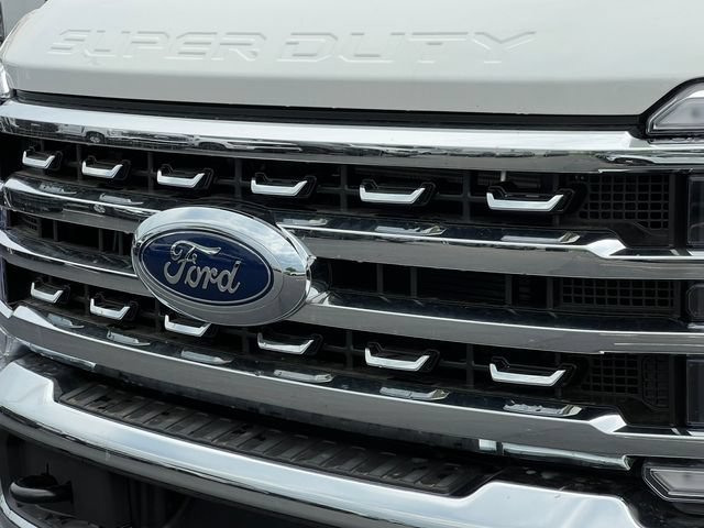 New 2026 Ford F550 4x4 Crew Cab image 34