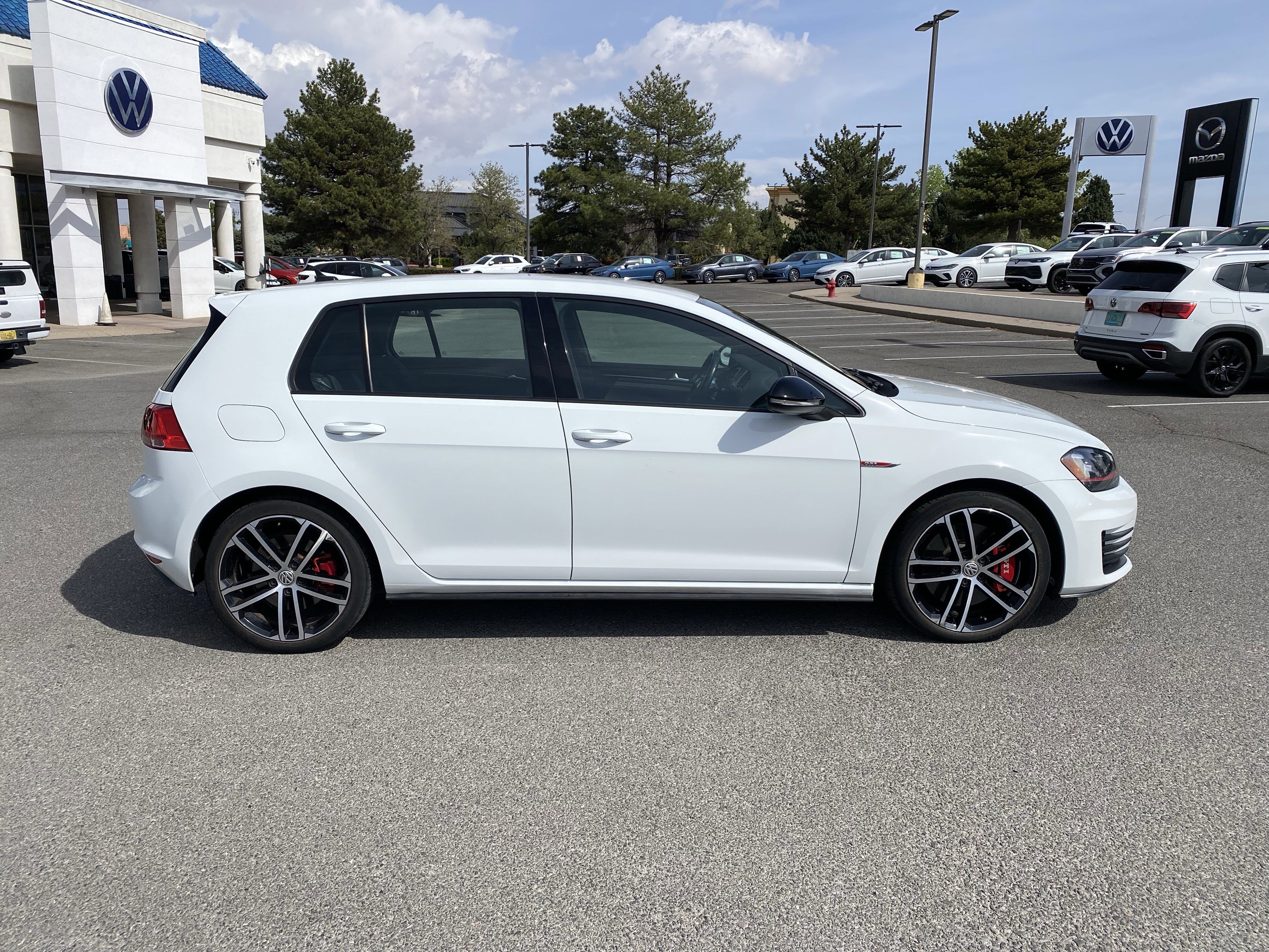 Used 2017 Volkswagen GTI Sport image 43