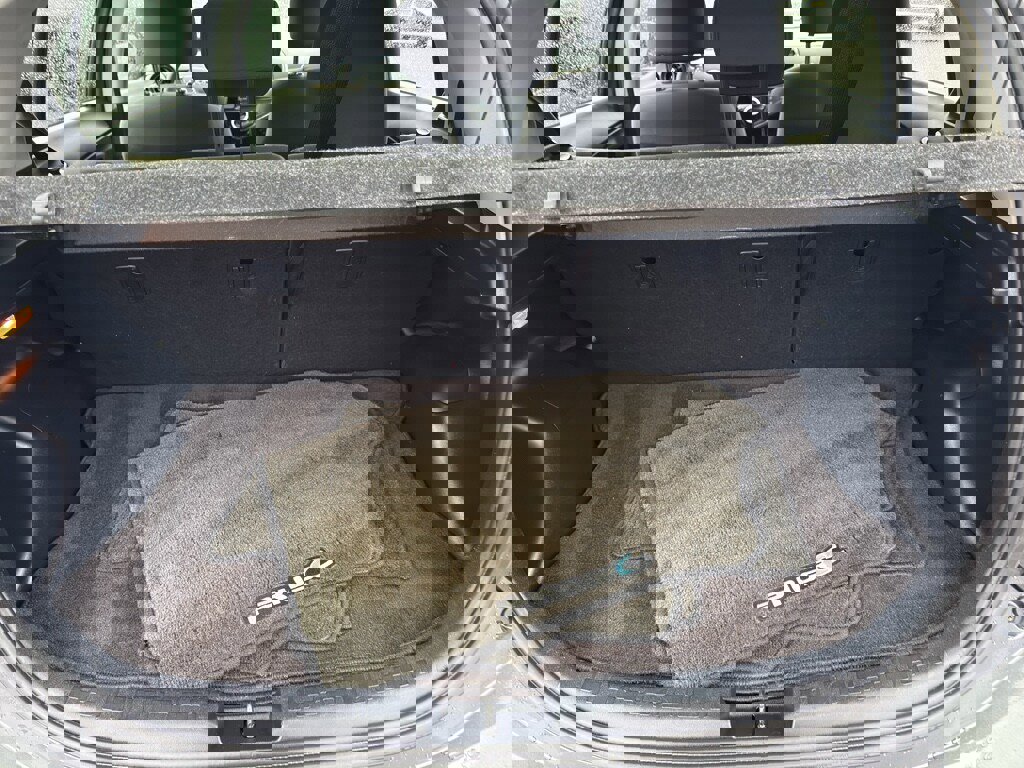 Used 2018 Toyota Prius C Three image 20