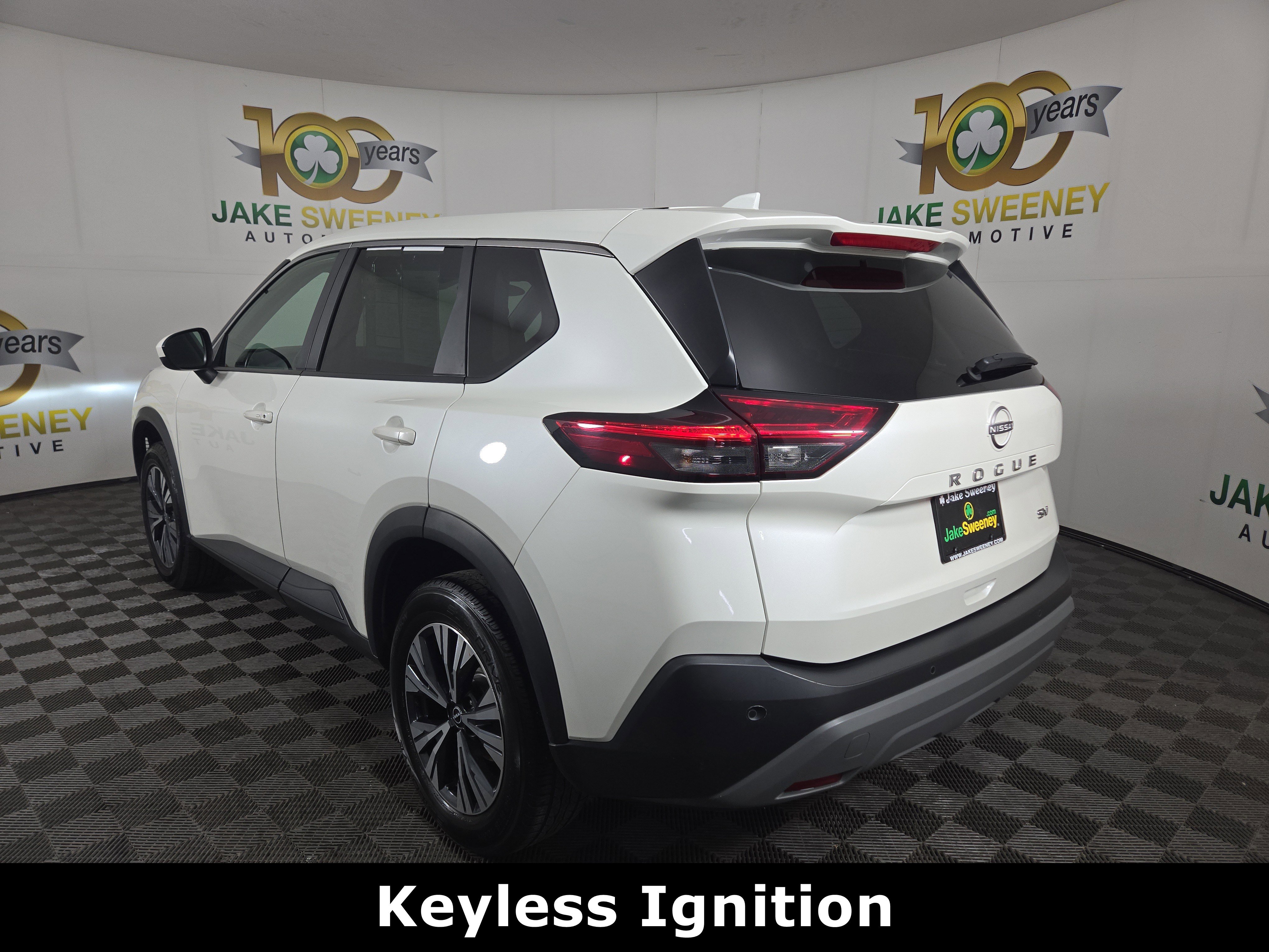 Used 2023 Nissan Rogue SV image 7